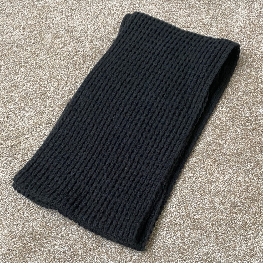 Black Infinity Scarf